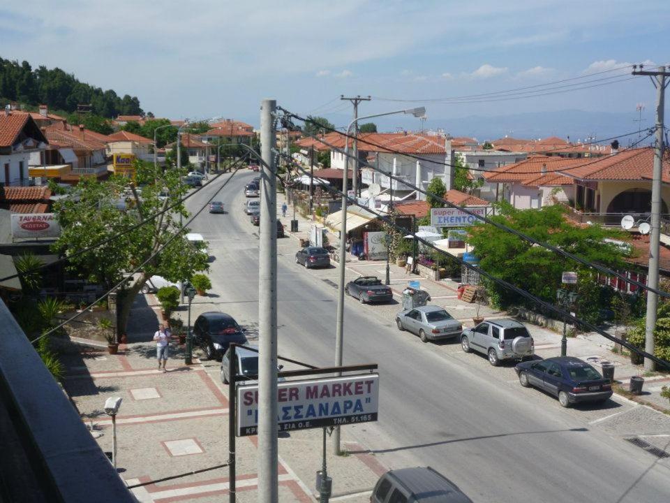 Hotel Adonis Kriopigi Buitenkant foto